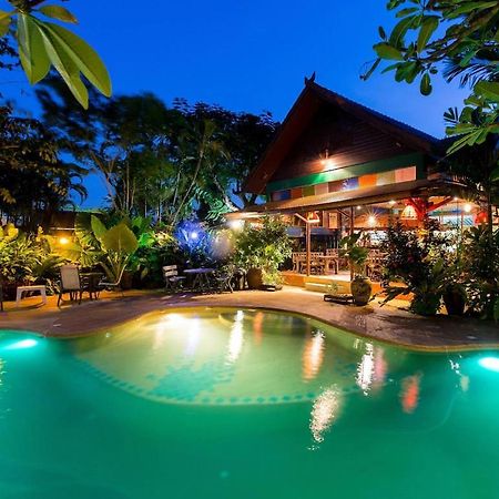 Shanti Lodge Phuket Chalong Exterior photo