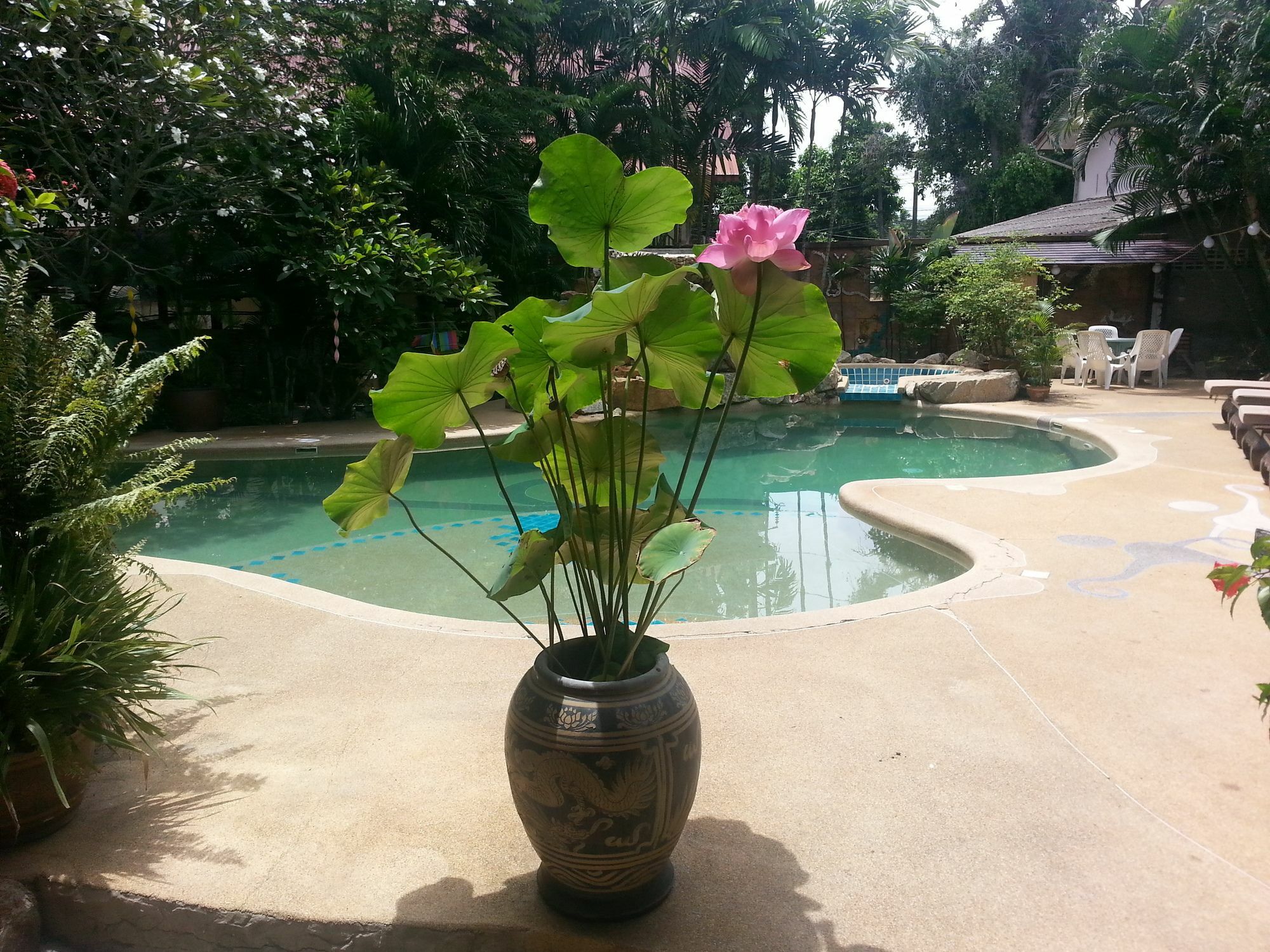 Shanti Lodge Phuket Chalong Exterior photo